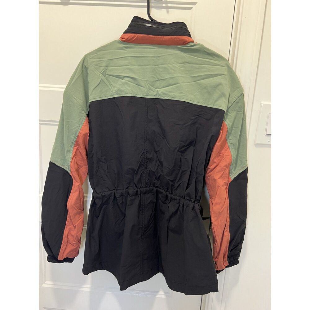 Fabletics Heights Cargo Jacket - Picture 8 of 8